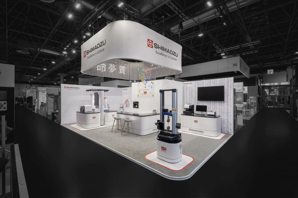 Messestand von Shimadzu auf der K2025