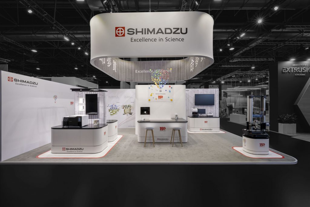 Messestand von Shimadzu auf der K2025